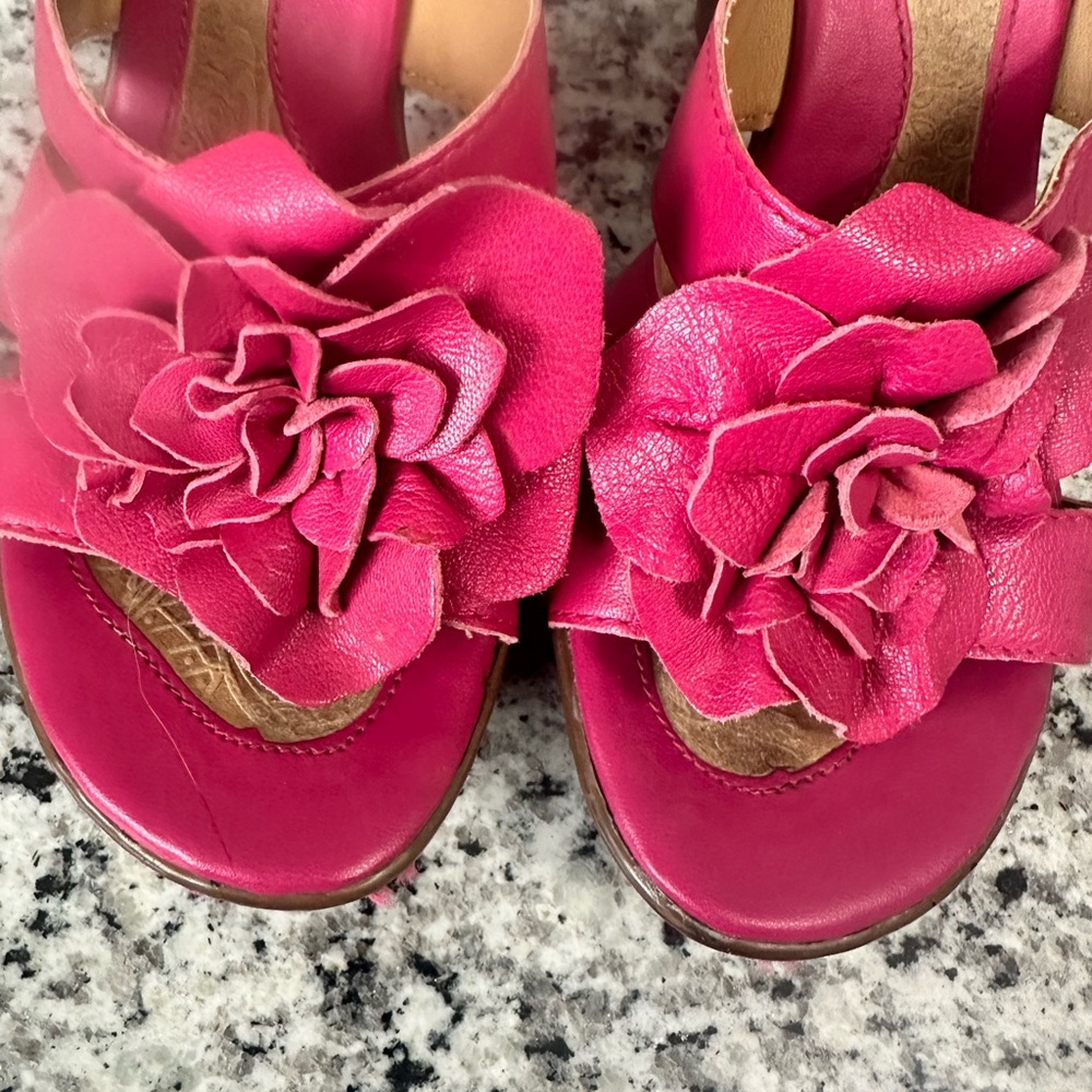 B.O.C. - Börn Pink leather flower heels